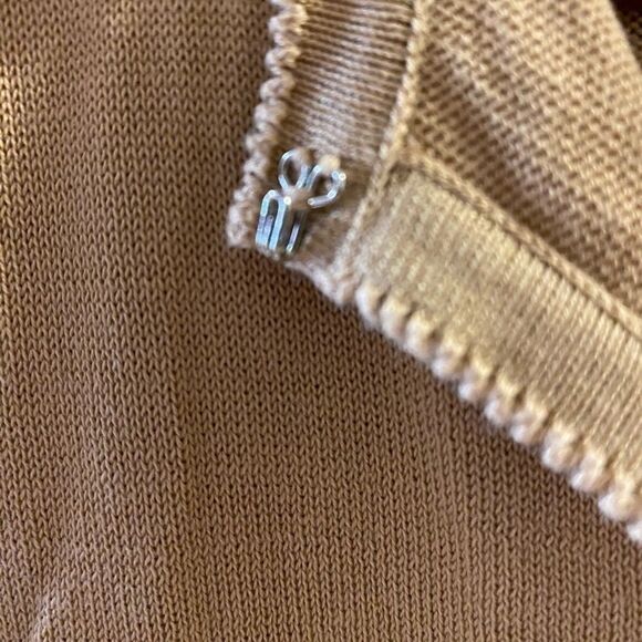 Light Brown Short Sleeve Top - Size 7 Juniors - Picture 6 of 13